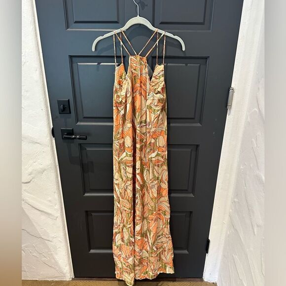 Flirty and fun dress - Picture 5 of 6